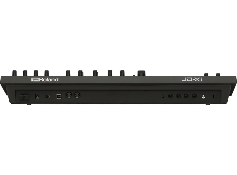 Roland JD-Xi Analog/Digital Crossover Synth 